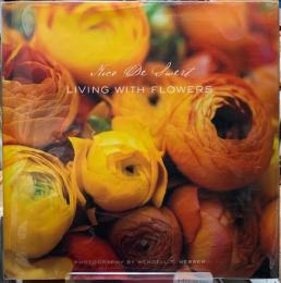 Nico De Swert LIVINGWITH FLOWERS