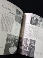 The Films of Errol Flynn　Tony Thomas, Rudy Behlmer, Clifford McCarty　The Citadel Press　ペーパーバック洋書英語