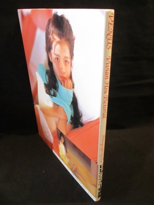 VENUS ビビアン・スー 写真集(陳文彬 撮影) / 古本、中古本、古書籍の