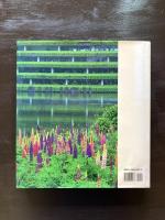 Modern Landscape Architecture : Redefining the Garden