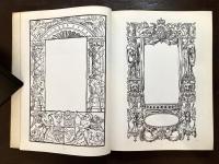 Decorative Frames and Borders : 396Examples from the Renaissance to the Present Day