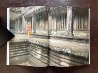 A golden souvenir of Angkor