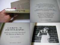 LOOKING AT PHOTOGRAPHS　：100 Pictures from the Collection
