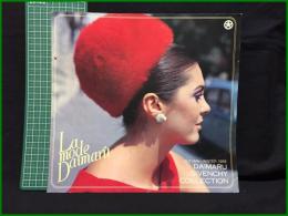 【La mode Daimaru /GIVENCHY COLLECTION（ジバンシーコレクション）/AUTUMN~WINTER 1969　DAIMARU（1969秋冬　大丸）】大丸百貨店