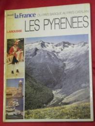 LES PYRENEES