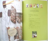 ロッタちゃんのハンドメイドのある暮らし 2002年初版　主婦の友社　n
