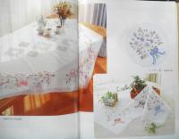フランス刺繍と図案105　2002年初版　可憐な小花　啓佑社　i
