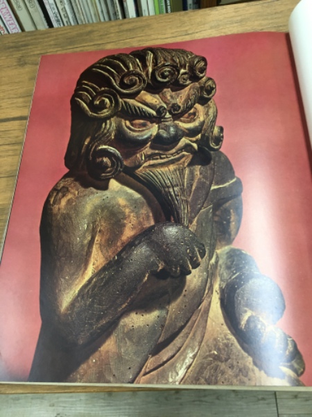 木喰の彫刻 土方定一：著 田枝幹宏：撮影 1966年 講談社 木喰の彫刻 土方定一：著 田枝幹宏：撮影 1966年 講談社