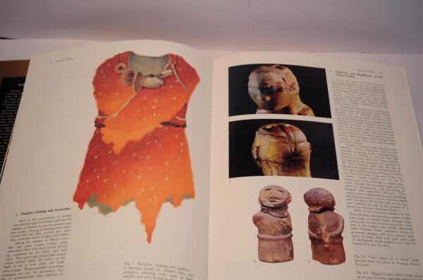 5000 years of Chinese costumes : Free Download, Borrow, and