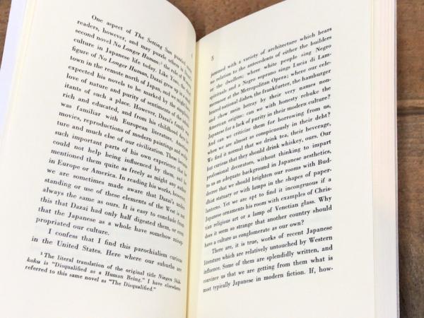 No Longer Human (New Directions Book.) 人間失格 英語版(Osamu Dazai
