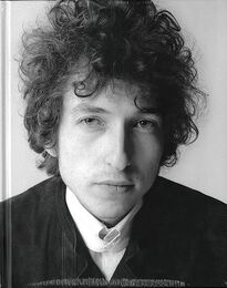 ＢＯＢ　ＤＹＬＡＮ　ＭＩＸＩＮＧ　ＵＰ　ＴＨＥ　ＭＥＤＩＣＩＮＥ