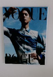 VOGUE　KOREA　2020年8月号