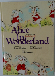 Alice　In　Wonderland