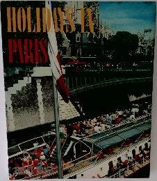 HOLIDAYS IN PARIS