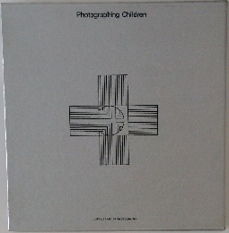 Photographing　Children