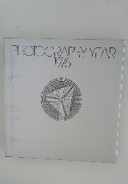 PHOTOGRAPHY　YEAR　1976