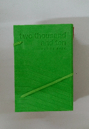 two　thousand　and　ten