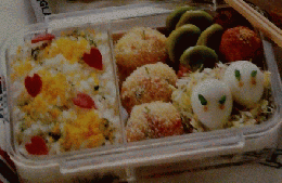 家族みんなの　おべんとう　