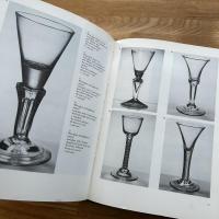 An introduction to English glassware to 1900　英文