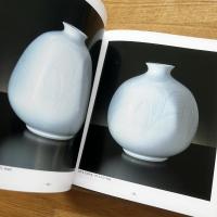 白磁の世界井上萬二展