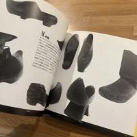 靴のラビリンス : 苦痛と快楽