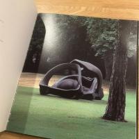 Moore in the Bagatelle Gardens, Paris　英文