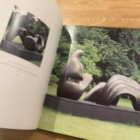 Moore in the Bagatelle Gardens, Paris　英文