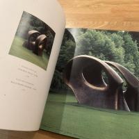 Moore in the Bagatelle Gardens, Paris　英文