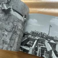 Solomon R. Guggenheim Museum - Softcover　英文