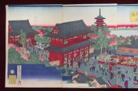 東京浅草観世音競内之圖　三枚続　國輝画
