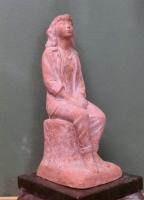  洞澤 今朝夫作　「題名不明　(女性椅子坐像)」　1989年作　テラコッタ作品　