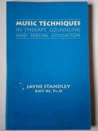 【洋書】　Music Techniques In Therapy、Counseling And Special Education
