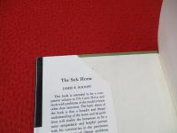 The Sick Horse: Causes, Symptoms and Treatment 【洋書】