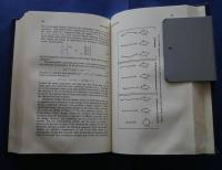 Vibrational Spectroscopy of Molecules on Surfaces :Methods of Surface Characterization・Vol.1