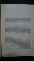 Nya Vägar Inom　Språkforskningen:An orientation in modern linguistics by BERTIL MALMBERG

