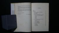 Tudor to Augustan English-A Study in Syntax and Style from Caxton to Johnson: The Language Library