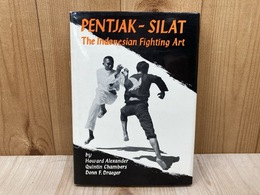 洋書　Pentjak-silat　インドネシア武術
