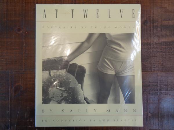 At Twelve: Portraits of Young Women ( Sally Mann ) / 古本、中古本