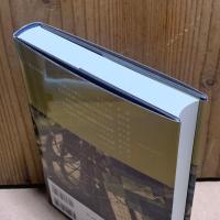 ブランドスケープ :　ブランド構築を目的とした空間マーケティング