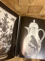 （独）マイセン陶磁器 オットー・ヴァルヒャ著 東ドイツ人民公社芸術出版部、1973年刊行　WALCHA, Otto. Meissner Porzellan. Aufnahmen von Ulrich Frefel u. Kraus G. Beyer. Herausgegeben u. bearbeitet von Helmut Reisig.  Dresden, VEB Verlag der Kunst, 1973.
