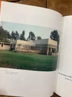 （英）女性とモダニズム住宅　社会的建築的歴史　フリードマン著　Women and the Making of the Modern House: A Social and Architectural History.