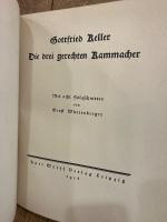 【特装背革装1918年クルト・ヴォルフ書店木版画挿絵本シリーズ　カバー付き初版】ゴットフリート・ケラー　三人の櫛職人　エルンスト・ビュルテンベルク木版挿絵　Die drei gerechten Kammacher. Mit acht Holzschnitten von Ernst Wurtenberger. [Die schwarzen Bucher]