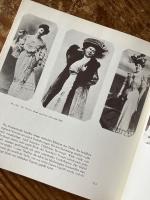 (独) ウィーンのモード草紙〜1700年から1914年の間のモードと衣装　フーベルト・カウト著　Modeblätter aus Wien. Mode und Tracht von 1700 bis 1914.