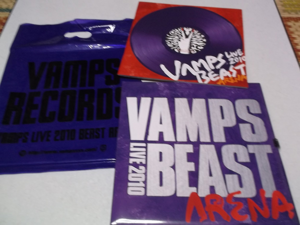 VAMPS LIVE 2010 BEAST ARENAパンフ バッグ付 ☆ ラルクアンシエル