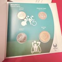 東京2020パラリンピック競技大会記念
500円バイカラー・クラッド貨幣・100円クラッド貨幣コンプリートセット