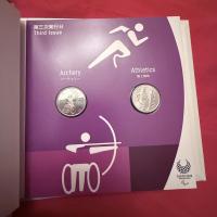 東京2020パラリンピック競技大会記念
500円バイカラー・クラッド貨幣・100円クラッド貨幣コンプリートセット