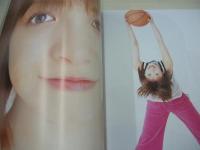 Best of WO ウィークリーオリコンWO別冊 2003 WO　メモリアルBOOK 永久保存版 2004年01月12日発行　Kinki-Kids　Gackt　嵐　上戸彩　氷川きよし　モーニング娘。　TOKIO　松浦亜弥　後藤真希　ソニン　RIP SLYME　アヴリル・ラヴィーン　BoA　藤木直人　SPEED　etc