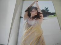 源藤アンリ　1st写真集　ANRI　2020年12月12日発行　初版本　小学館