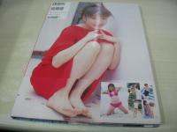 瀬戸早妃　ファースト写真集　Cutie Cubic　2003年07月23日発行　初版本　アクアハウス