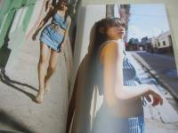 牧野真莉愛　写真集　Maria 18 anos　モーニング娘。'19　未開封DVD付　2019年02月20日発行　初版本　ワニブックス